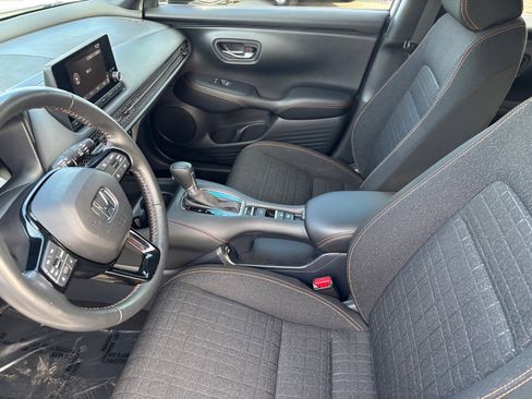 Used 2024 Honda HR-V Sport image 21