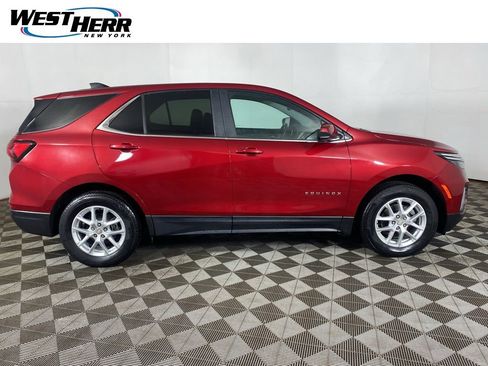 Used 2024 Chevrolet Equinox LT AWD/4WD image 22