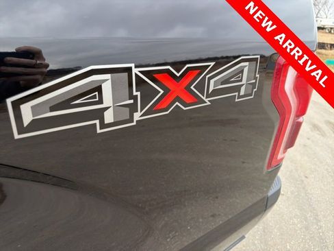 Used 2016 Ford F150 Platinum w/ Equipment Group 701A Luxury image 19