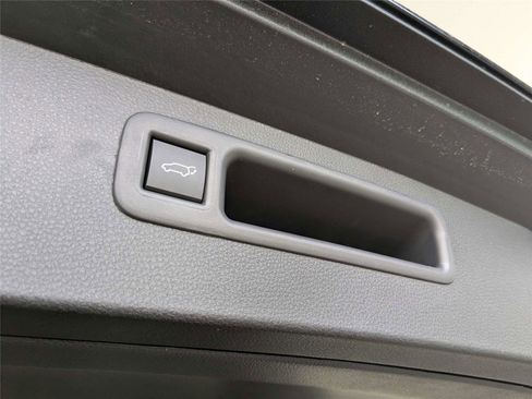 New 2026 Toyota Highlander Limited image 7