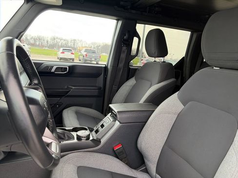 Used 2025 Ford Bronco Big Bend image 16