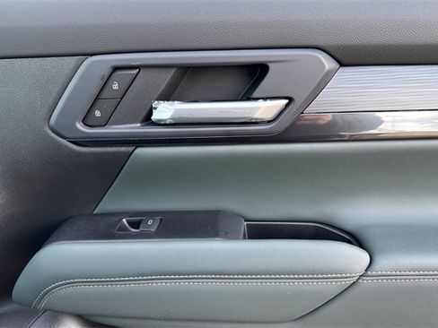 New 2026 GMC Terrain AT4 w/ LPO, Floor Liner Package image 20