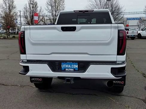 Used 2024 GMC Sierra 2500 AT4 w/ AT4 Preferred Package image 7