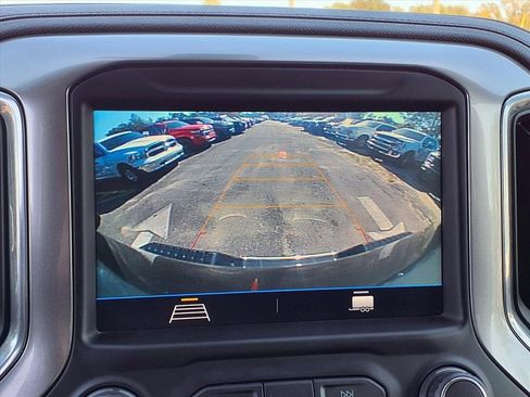 Used 2022 Chevrolet Silverado 2500 LT image 24