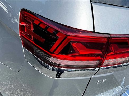 New 2026 Volkswagen Atlas SE FWD image 14