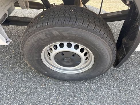 Used 2025 Mercedes-Benz Sprinter 2500 image 31