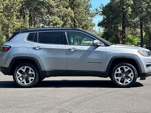 Used 2021 Jeep Compass Limited AWD/4WD image 3