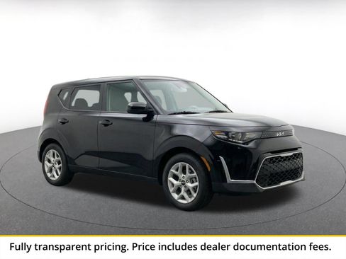 Used 2025 Kia Soul LX w/ LX Technology Package FWD image 1