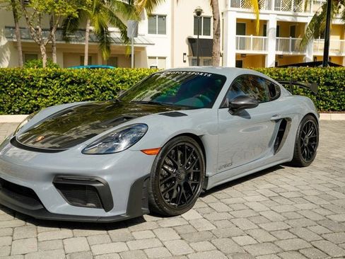 Used 2024 Porsche 718 Cayman GT4 RS image 18