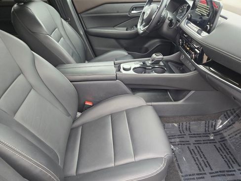 Used 2023 Nissan Rogue SL w/ SL Premium Package image 5