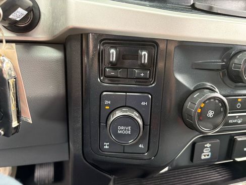 Used 2024 Ford F250 XL w/ STX Appearance Package AWD/4WD image 11