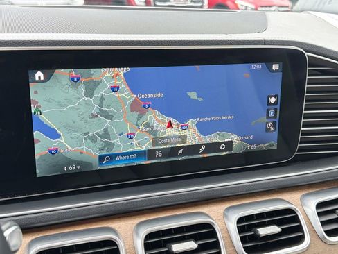 Used 2022 Mercedes-Benz GLS 450 4MATIC image 11