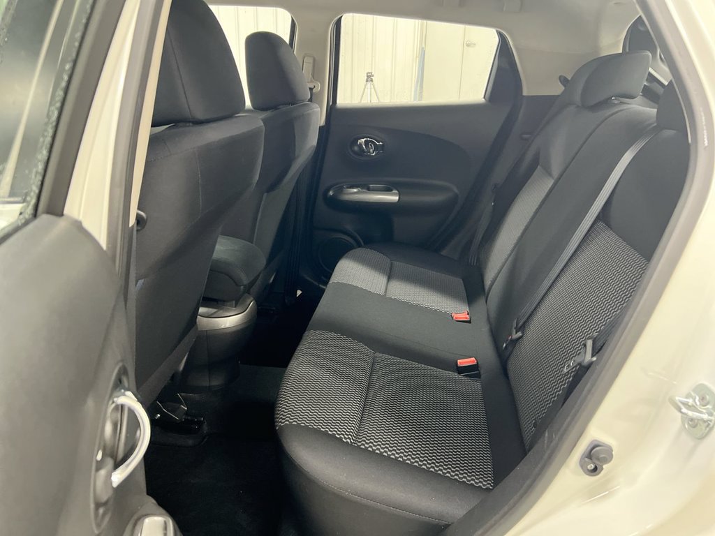Used 2015 Nissan Juke S AWD/4WD image 22