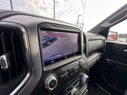 Used 2021 GMC Sierra 1500 SLT w/ SLT Premium Package AWD/4WD image 29