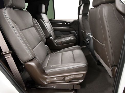 Used 2022 GMC Yukon Denali AWD/4WD image 17