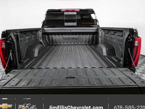 Used 2025 GMC Sierra 2500 Denali image 31