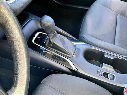 Used 2023 Toyota Corolla LE image 18