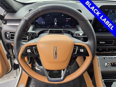 Used 2025 Lincoln Aviator Black Label w/ Jet Appearance Package image 20