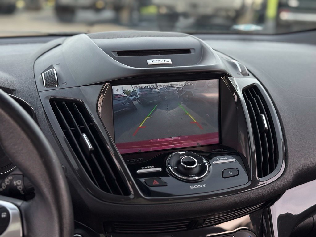 Used 2016 Ford Escape Titanium AWD/4WD image 4