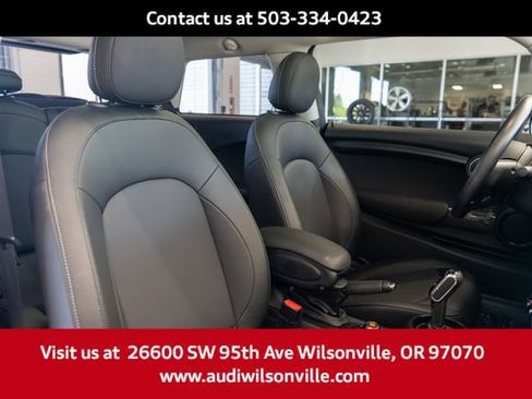 Used 2020 MINI Cooper 2-Door Hardtop FWD image 26
