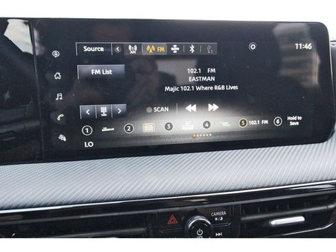 Used 2025 Nissan Kicks SR FWD image 19
