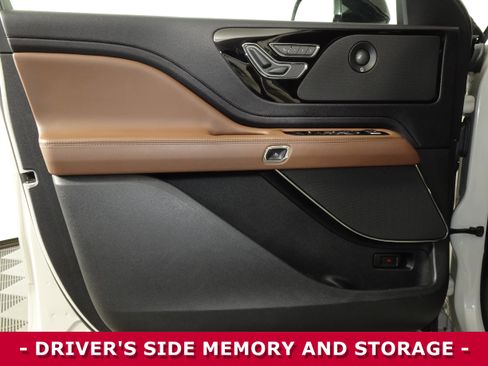 Used 2020 Lincoln Aviator Reserve w/ Class IV Trailer Tow Package image 5