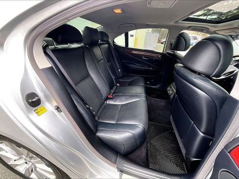 Used 2011 Lexus LS 460 AWD w/ Luxury Value Edition image 23