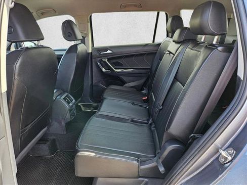 Used 2023 Volkswagen Tiguan SE FWD image 23