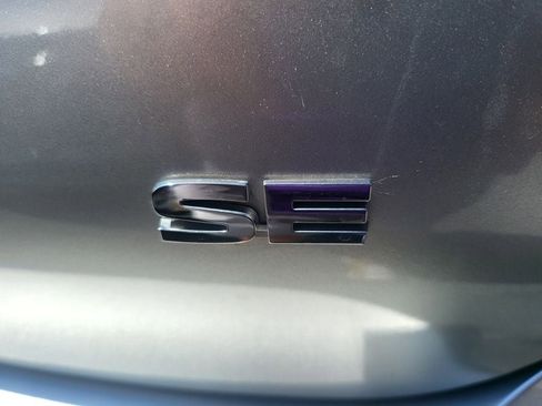 Used 2025 Mitsubishi Outlander SE image 6