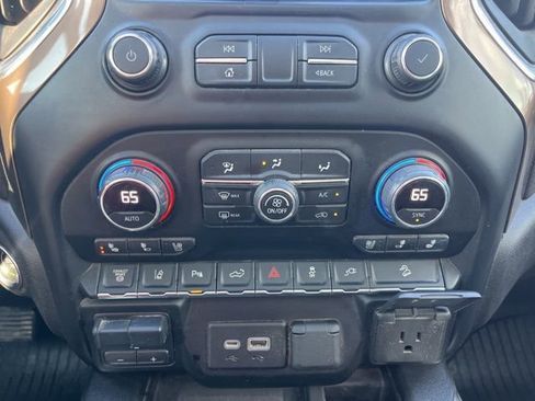 Used 2021 Chevrolet Silverado 2500 High Country w/ Technology Package image 33