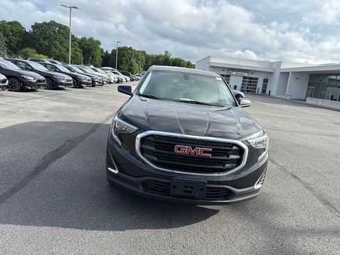 Used 2019 GMC Terrain SLE FWD image 2