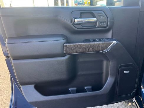 Used 2023 GMC Sierra 3500 Denali w/ Denali Ultimate Package image 27