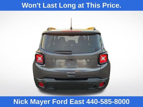 Used 2020 Jeep Renegade Latitude FWD image 30