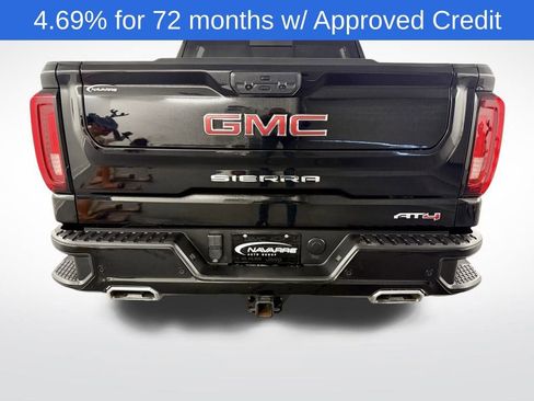 Used 2024 GMC Sierra 1500 AT4 w/ Technology Package image 7