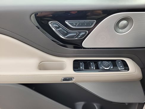 Used 2022 Lincoln Aviator Grand Touring w/ Equipment Group 301A image 25