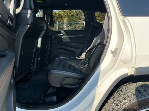 Used 2021 Jeep Grand Cherokee Trailhawk image 15