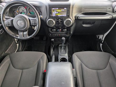 Used 2017 Jeep Wrangler Unlimited Sahara w/ Max Tow Package image 16