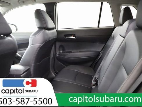 Used 2022 Toyota Corolla Cross XLE image 31