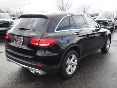 Used 2017 Mercedes-Benz GLC 300 4MATIC image 5