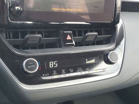 Used 2024 Toyota Corolla LE image 28