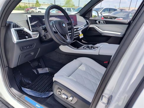 New 2026 BMW X5 sDrive40i RWD image 2