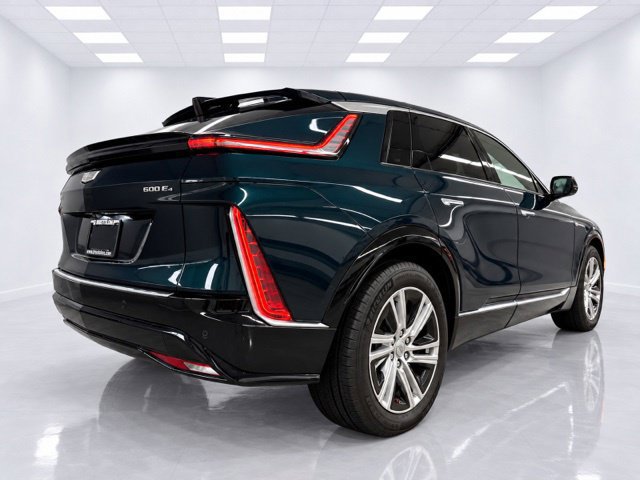 Used 2024 Cadillac Lyriq Tech w/ Driver Assist Package AWD/4WD image 9