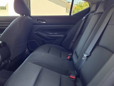 Used 2019 Nissan Altima 2.5 S FWD image 15