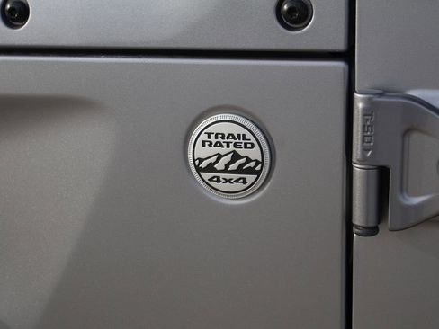 Used 2021 Jeep Wrangler Unlimited Sport image 4