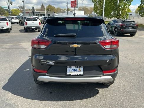 Used 2025 Chevrolet TrailBlazer LT AWD/4WD image 5
