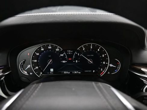 Used 2019 BMW 530i w/ Premium Package RWD image 9
