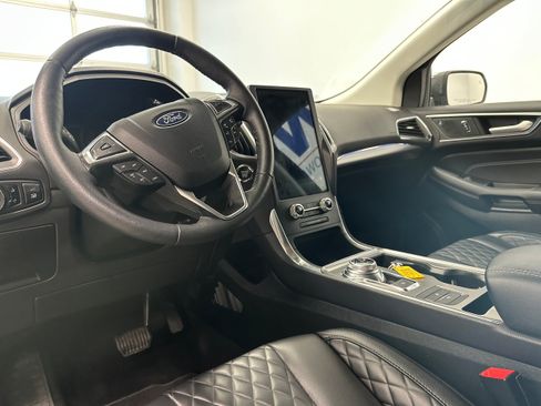 Used 2024 Ford Edge Titanium AWD/4WD image 9
