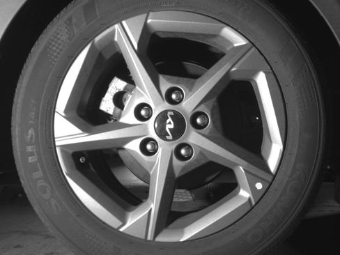 Used 2025 Kia K4 LXS FWD image 24