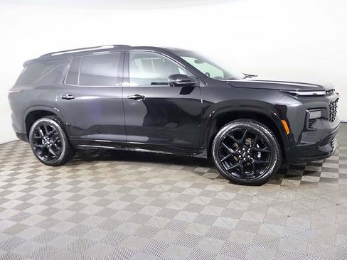 Used 2024 Chevrolet Traverse RS w/ LPO, Floor Liner Package AWD/4WD image 23