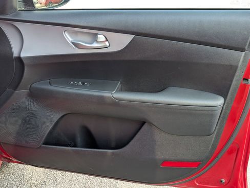 Used 2024 Kia Forte LXS image 28